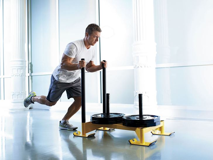 Chạy đẩy xe trượt giúp săn chắc cơ thể hiệu quả