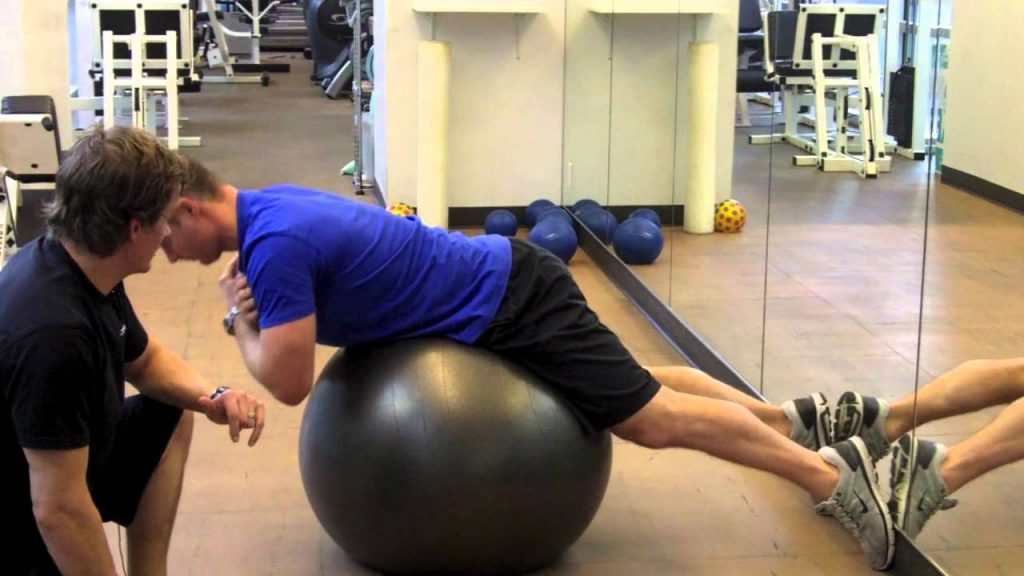 Back Extension Với Bóng Tập (Swiss Ball)